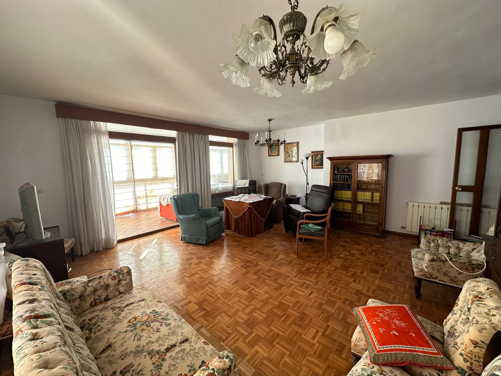 Imagen 2 Piso en venta en Málaga / Paseo Marítimo Ciudad de Melilla