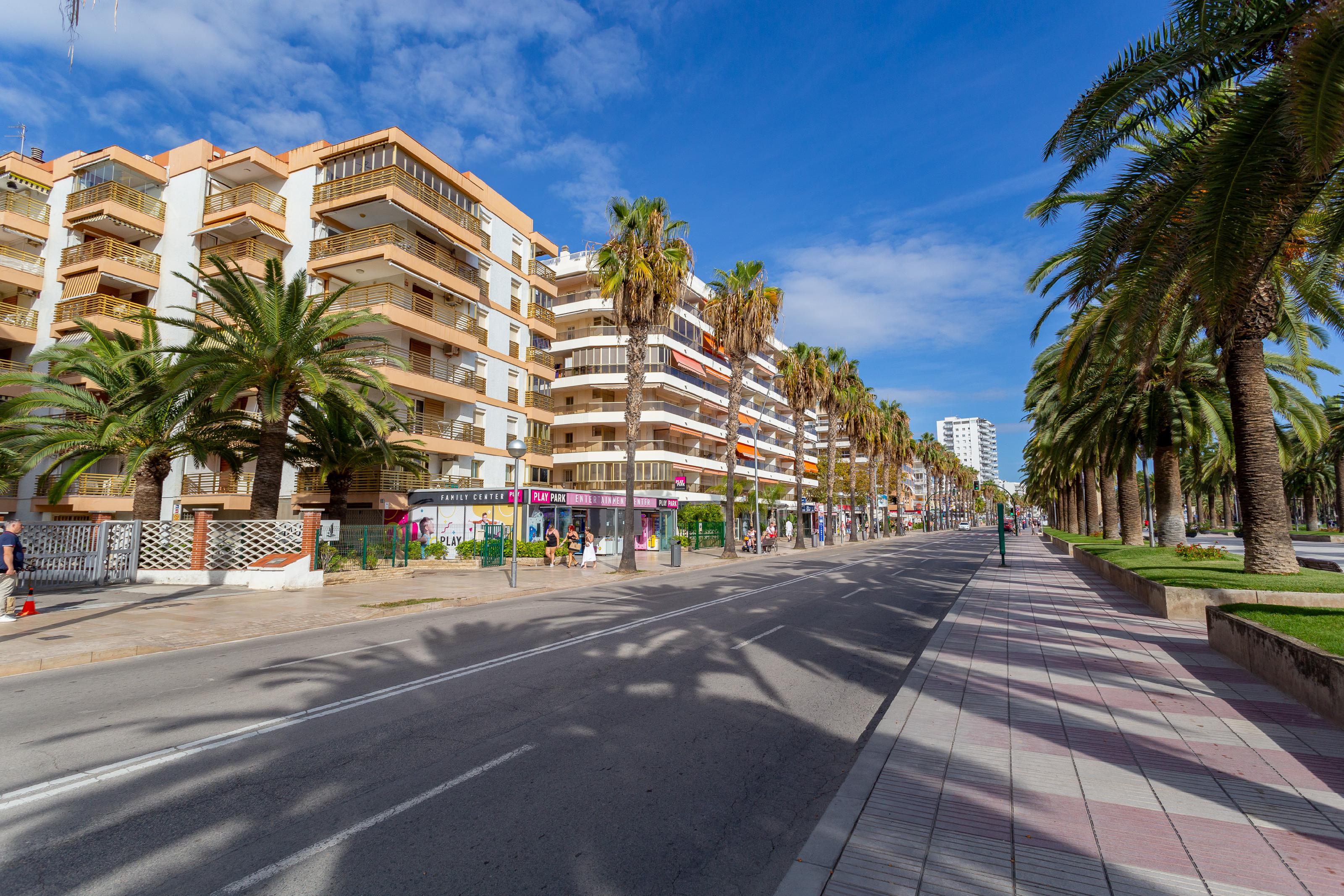 Imagen 2 Apto. Playa en venta en Salou / Paseo Jaume I, Salou
