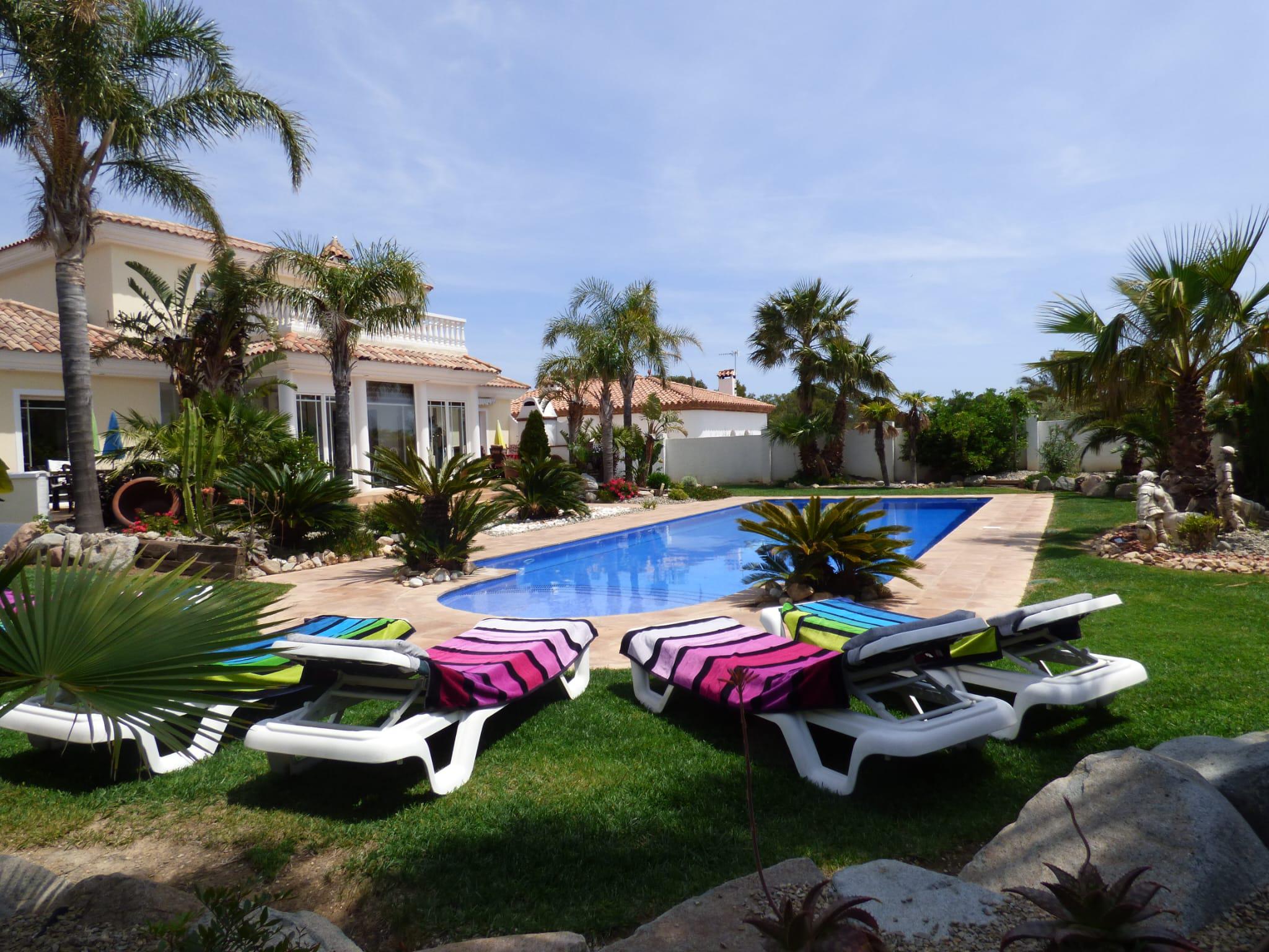 Imagen 2 Casa Aislada en venta en Mont-roig Del Camp / Casa Independiente en Mont Roig del Camp