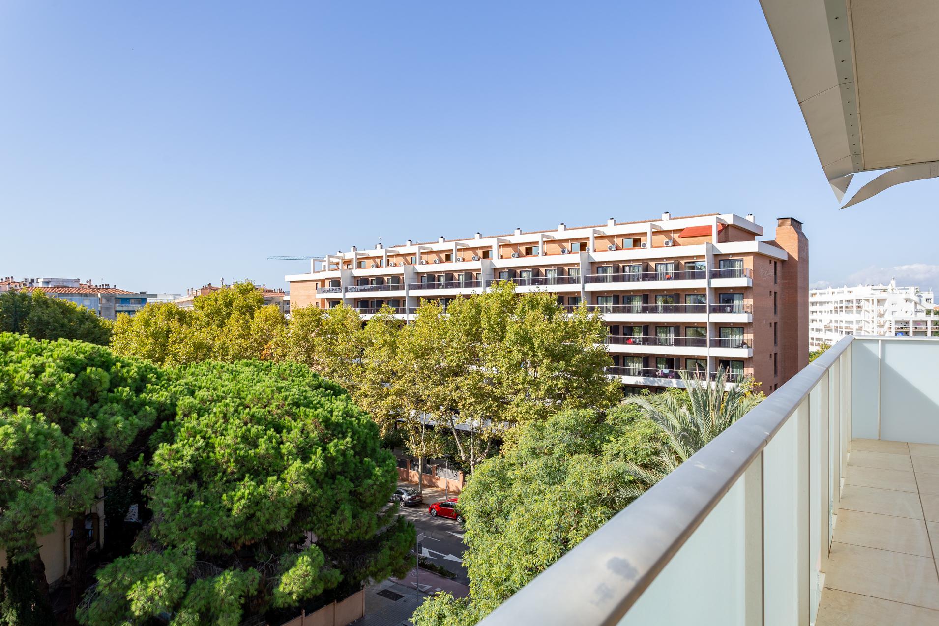 Imagen 25 Ático en venta en Salou / Al lado de la Plaza Europa. 