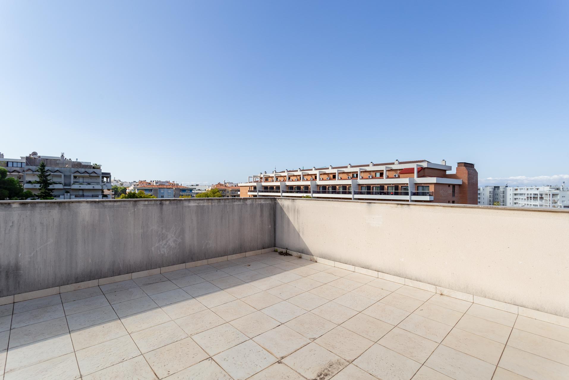 Imagen 44 Ático en venta en Salou / Al lado de la Plaza Europa. 