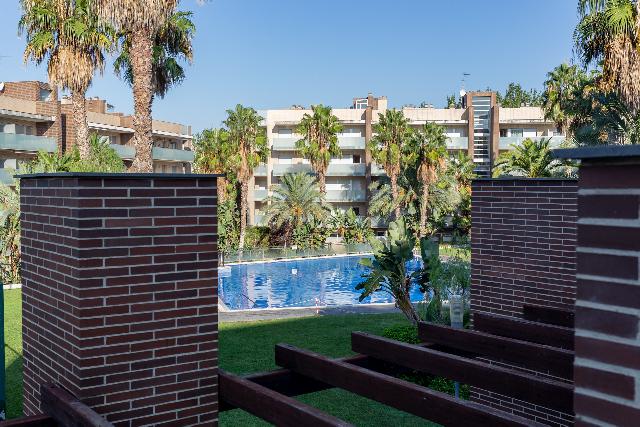 Imagen 3 Inmueble 296799 - Ático en venta en Salou / Al lado de la Plaza Europa. 