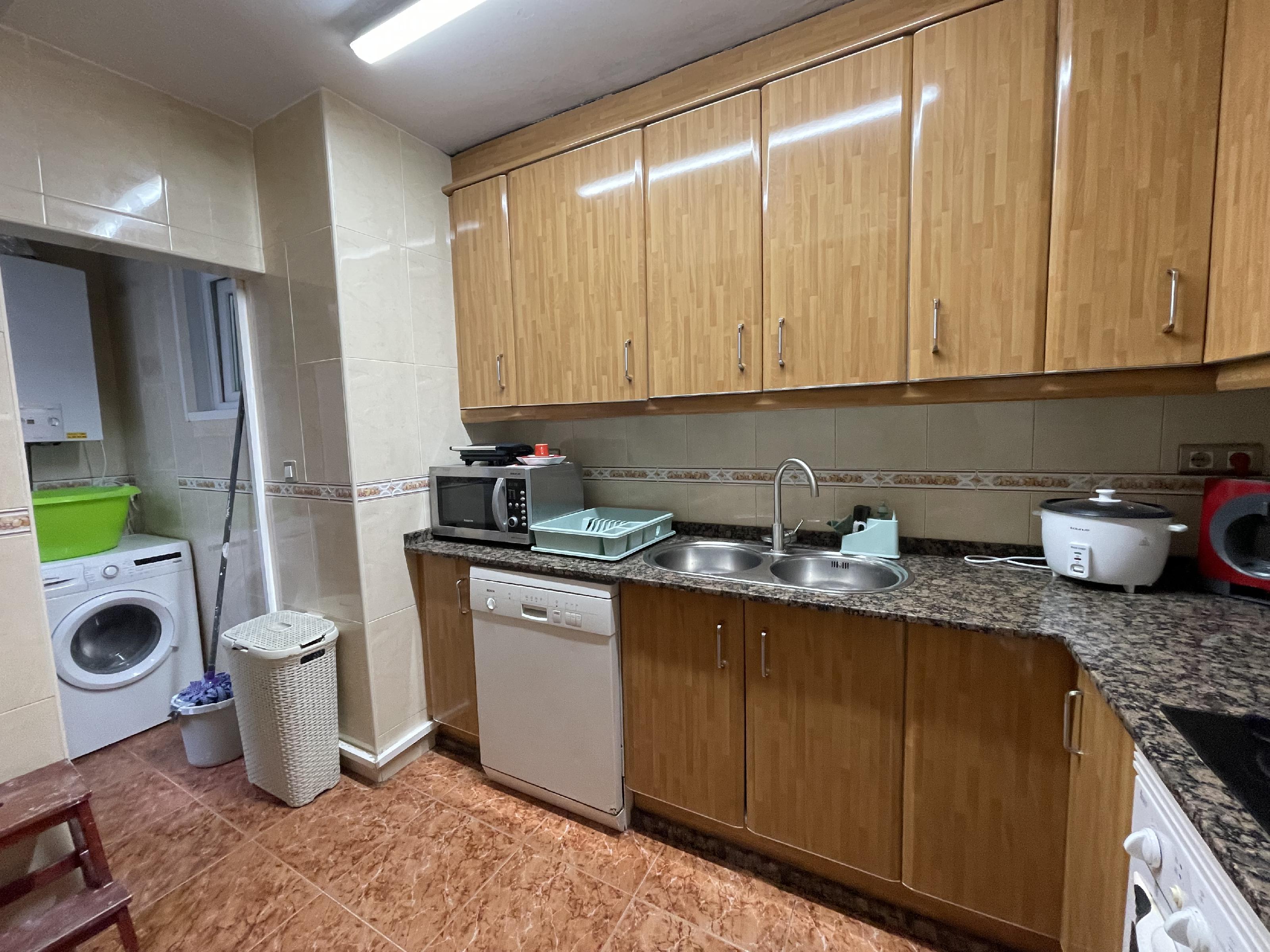 Imagen 10 Apartamento en venta en Reus / Avenida Pere del Cerimonios