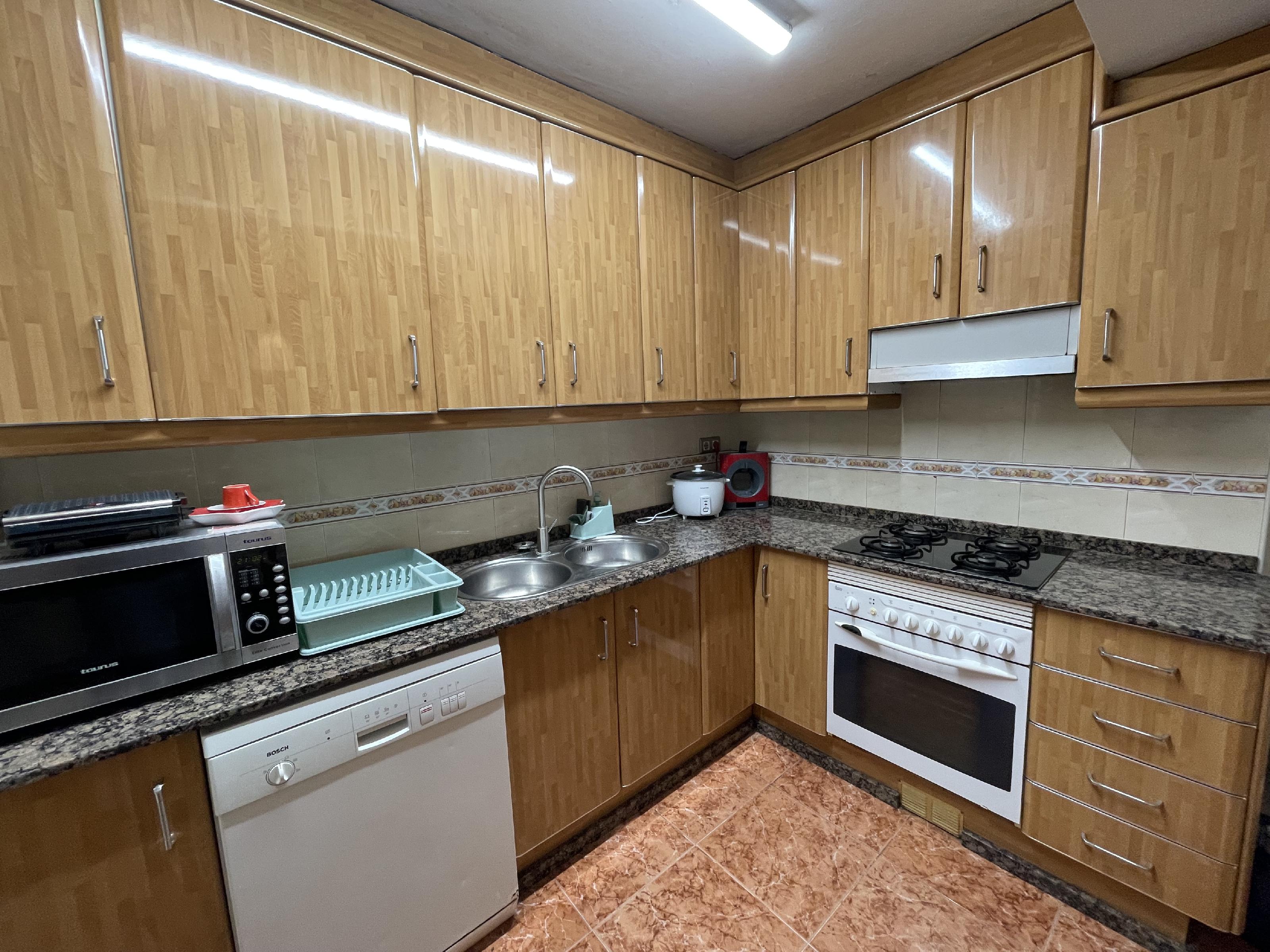 Imagen 11 Apartamento en venta en Reus / Avenida Pere del Cerimonios