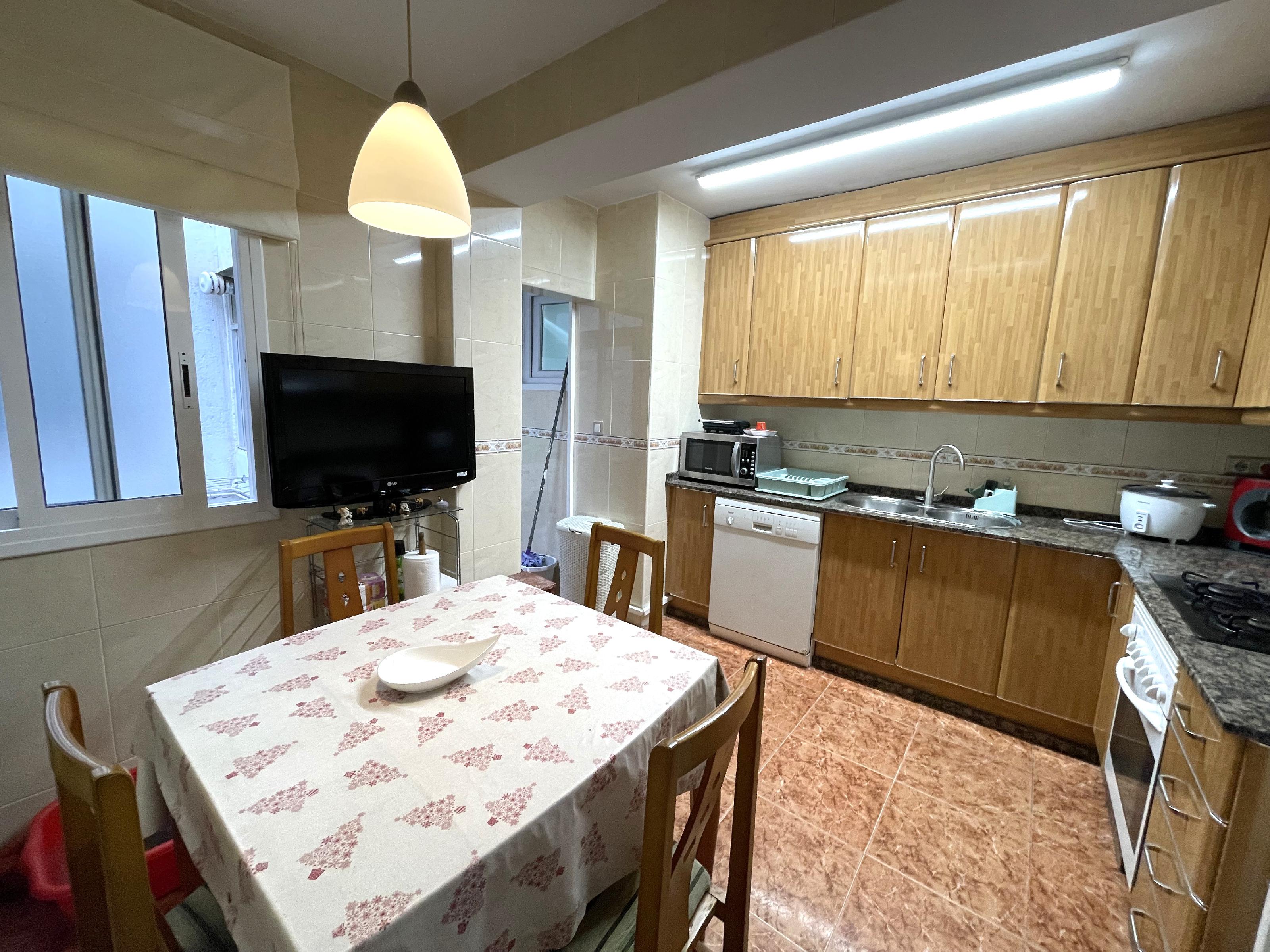 Imagen 13 Apartamento en venta en Reus / Avenida Pere del Cerimonios