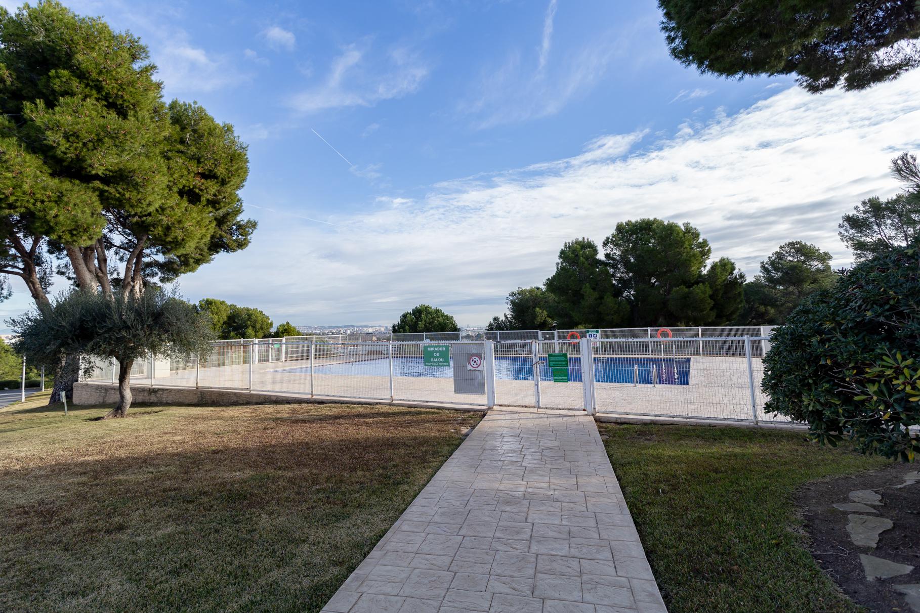 Imagen 16 Apto. Playa en venta en Salou / Apartamento en C/ Cal-lipolis con licencia turística.