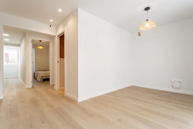 Imagen 1 Inmueble 300998 - Apto. Playa en venta en Salou / Apartamento a 2 minutos de la Playa Levante.