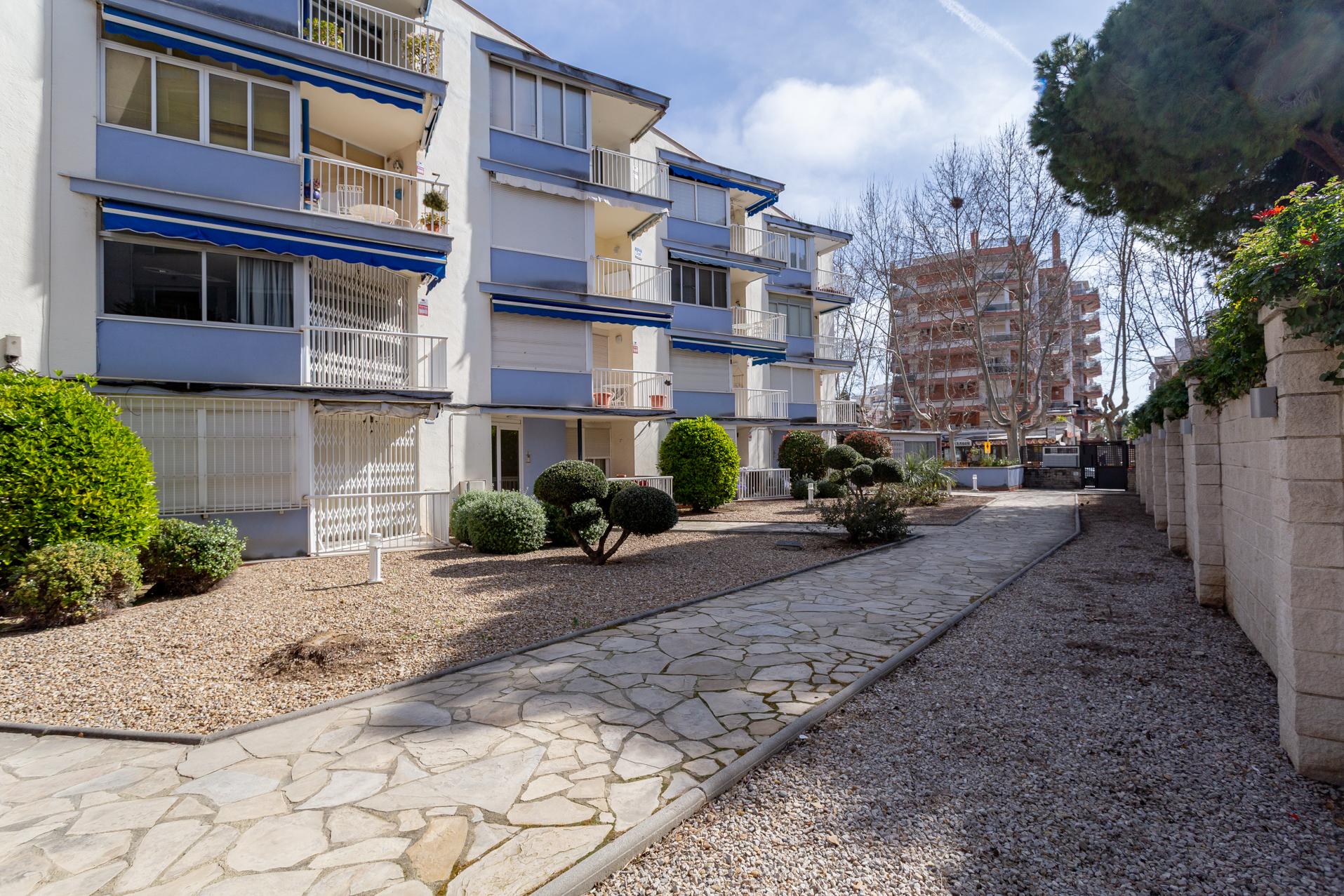 Imagen 30 Apto. Playa en venta en Salou / Apartamento a 2 minutos de la Playa Levante.