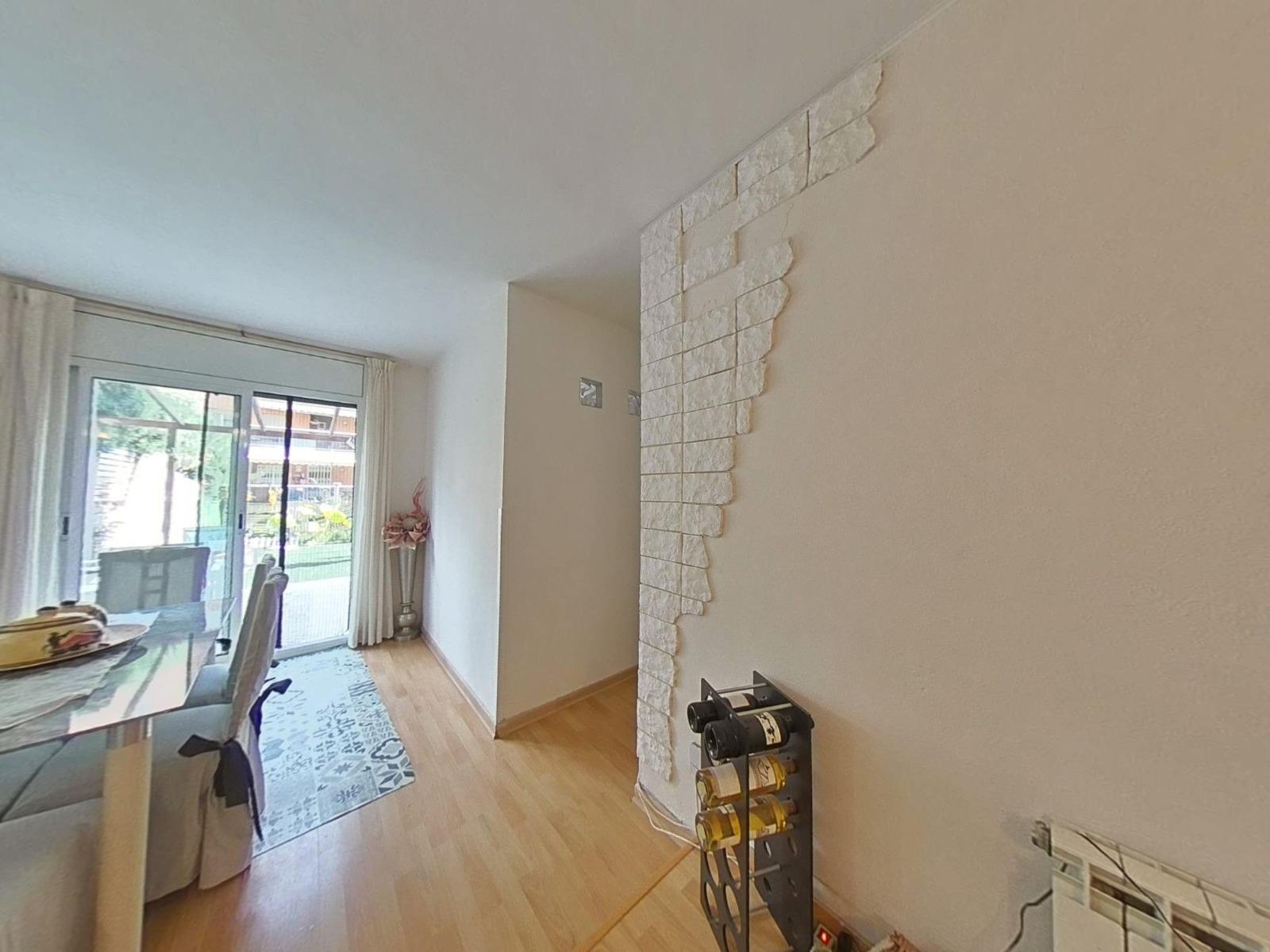 Imagen 2 Piso en venta en Salou / Planta baja ubicada en pleno centro de Salou.