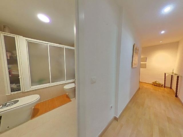 Imagen 32 Inmueble 302057 - Piso en venta en Salou / Planta baja ubicada en pleno centro de Salou.