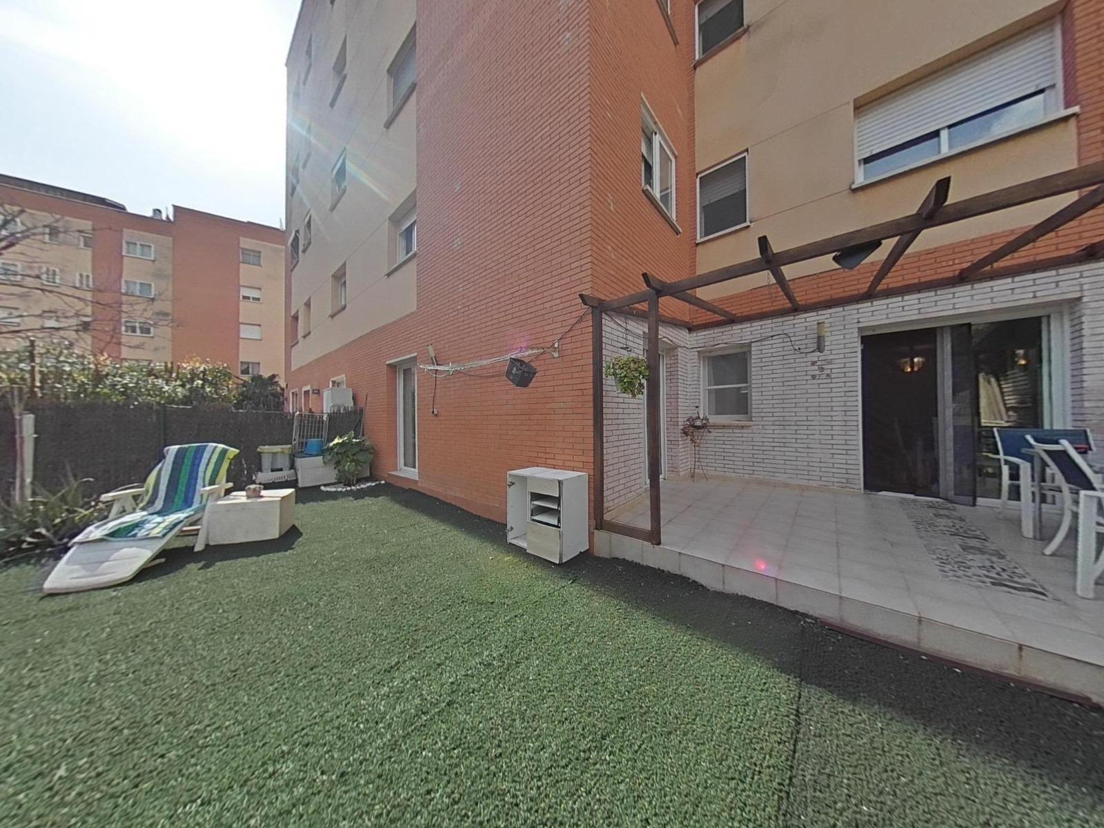 Imagen 36 Piso en venta en Salou / Planta baja ubicada en pleno centro de Salou.