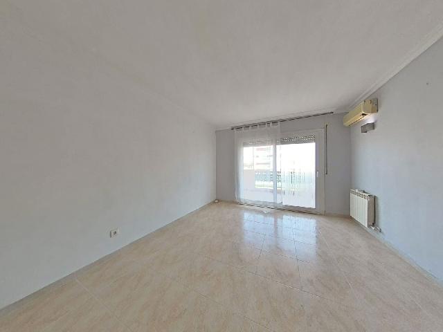 Imagen 2 Inmueble 302170 - Piso en venta en Salou / Piso en venta en Carrer Barcelona.
