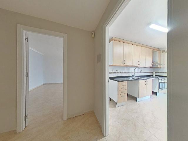 Imagen 9 Inmueble 302170 - Piso en venta en Salou / Piso en venta en Carrer Barcelona.