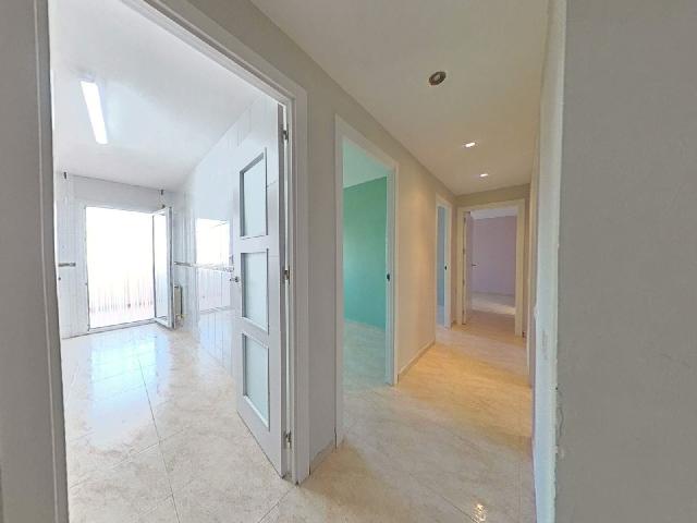 Imagen 26 Inmueble 302170 - Piso en venta en Salou / Piso en venta en Carrer Barcelona.