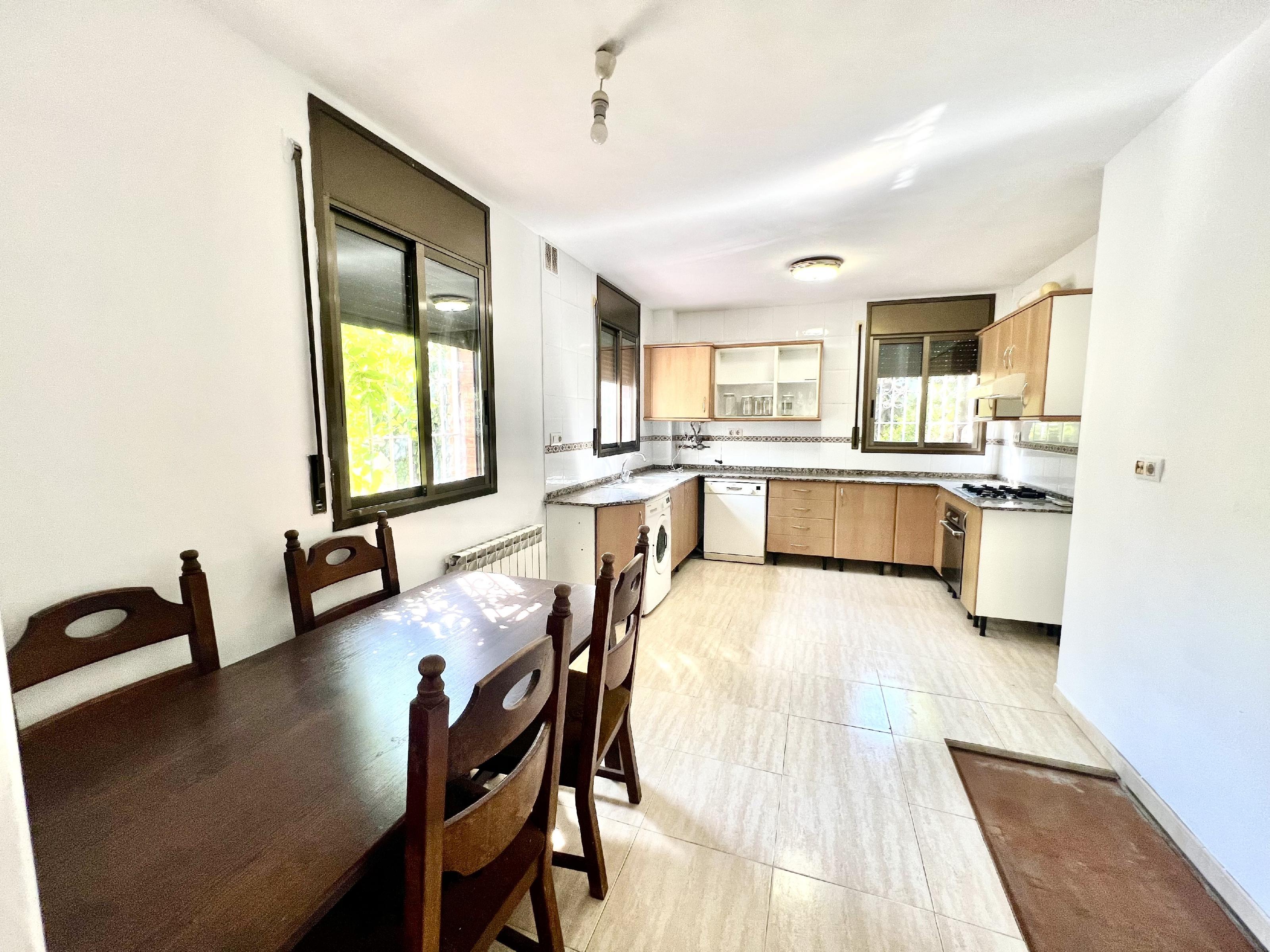 Imagen 2 Casa en venta en Cambrils / Ubicada en zona tranquila y residencial de Vilafortuny