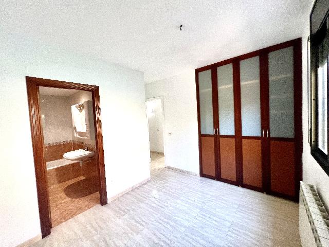 Imagen 8 Inmueble 302347 - Casa en venta en Cambrils / Ubicada en zona tranquila y residencial de Vilafortuny