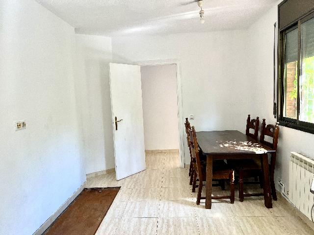 Imagen 3 Inmueble 302347 - Casa en venta en Cambrils / Ubicada en zona tranquila y residencial de Vilafortuny