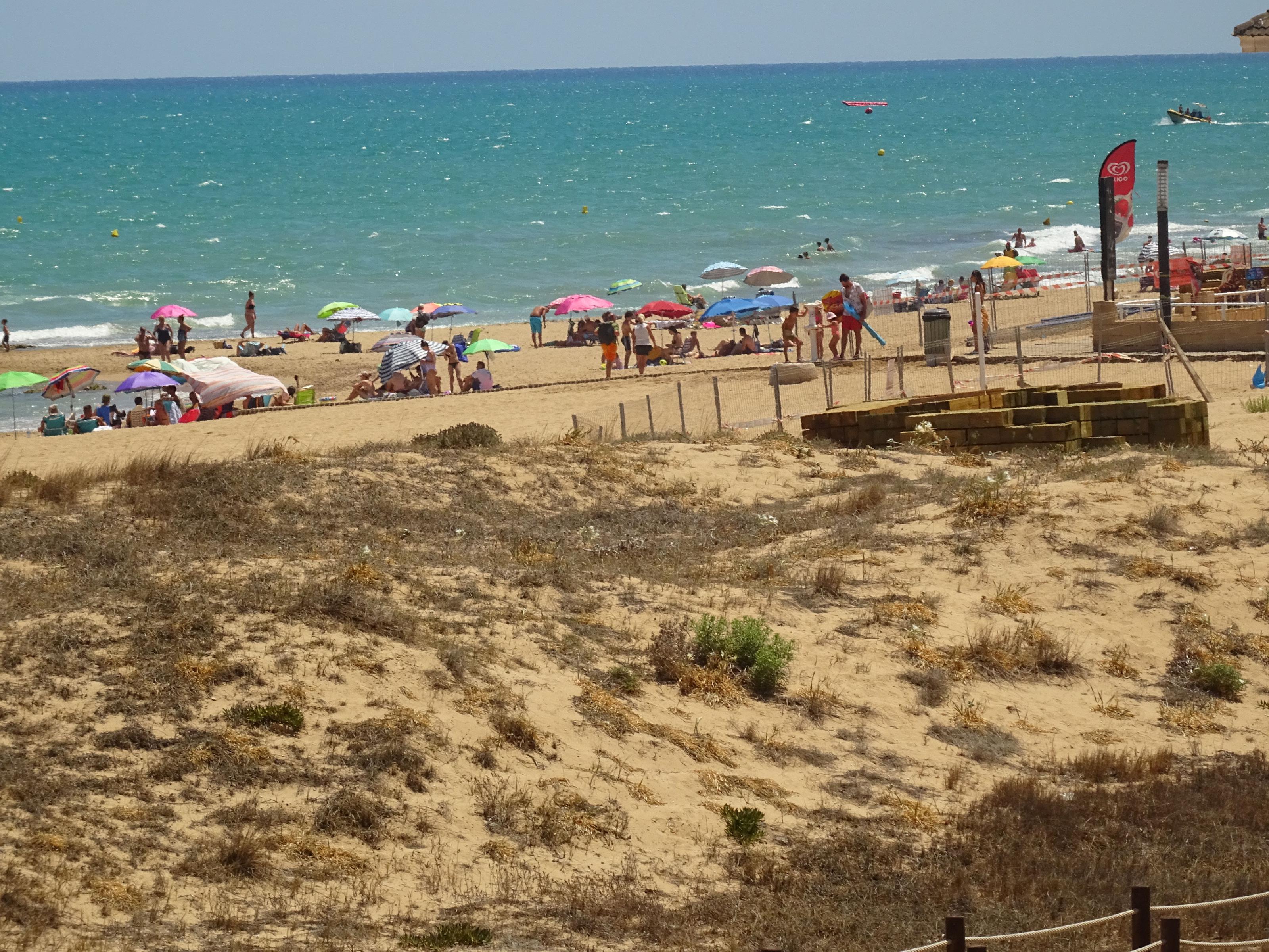 Imagen 19 Apto. Playa en venta en Torrevieja / Primera linea de Playa en La Mata, Torrevieja.