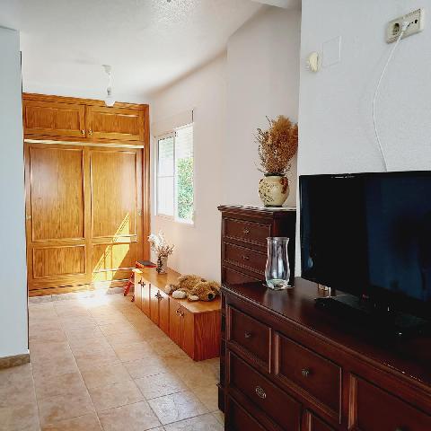 Imagen 27 Inmueble 286388 - Casa Aislada en venta en Torrevieja / Frente al Lago Rosa y cerca del centro Habaneras.