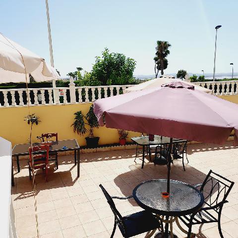 Imagen 5 Inmueble 286388 - Casa Aislada en venta en Torrevieja / Frente al Lago Rosa y cerca del centro Habaneras.