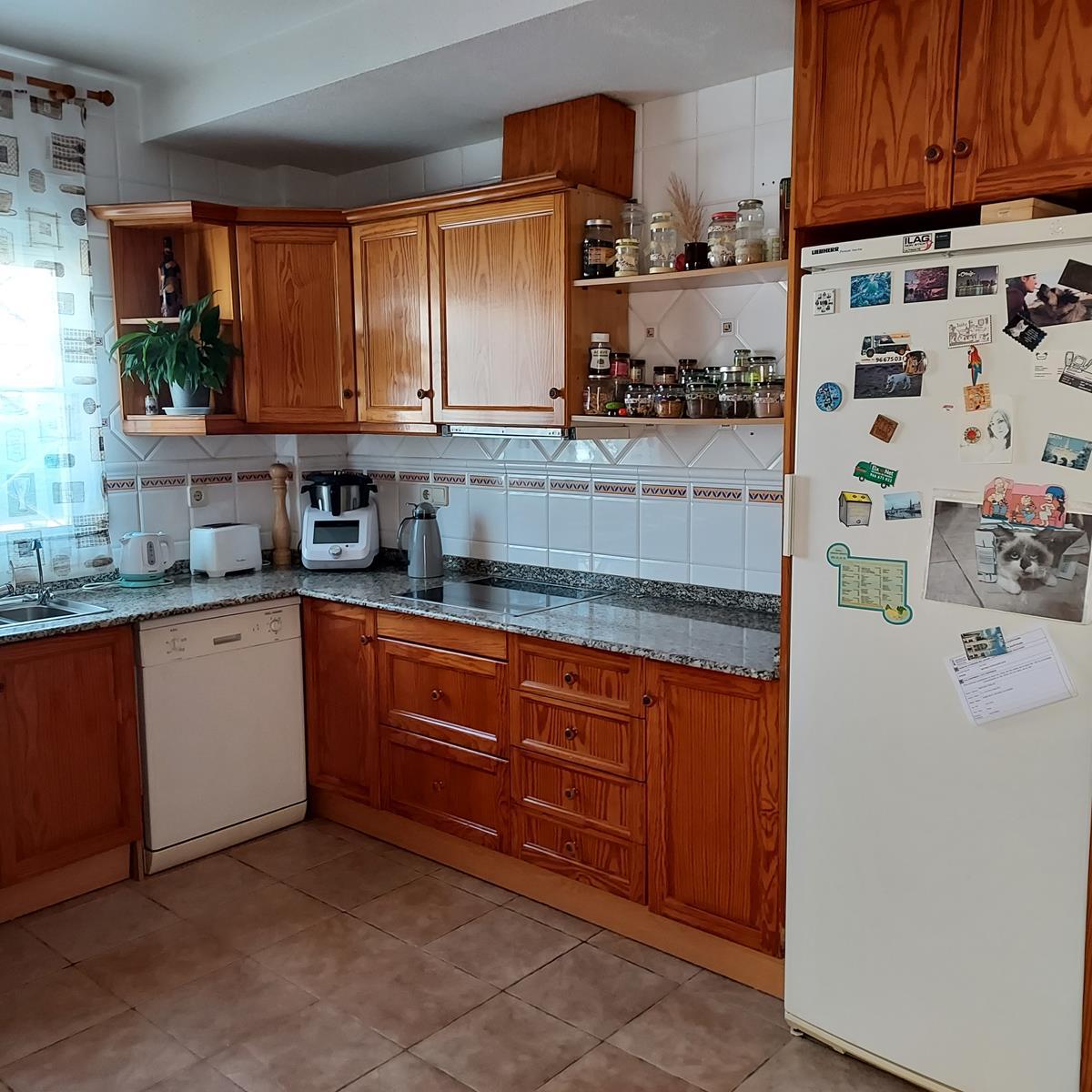 Imagen 12 Casa Aislada en venta en Torrevieja / Frente al Lago Rosa y cerca del centro Habaneras.
