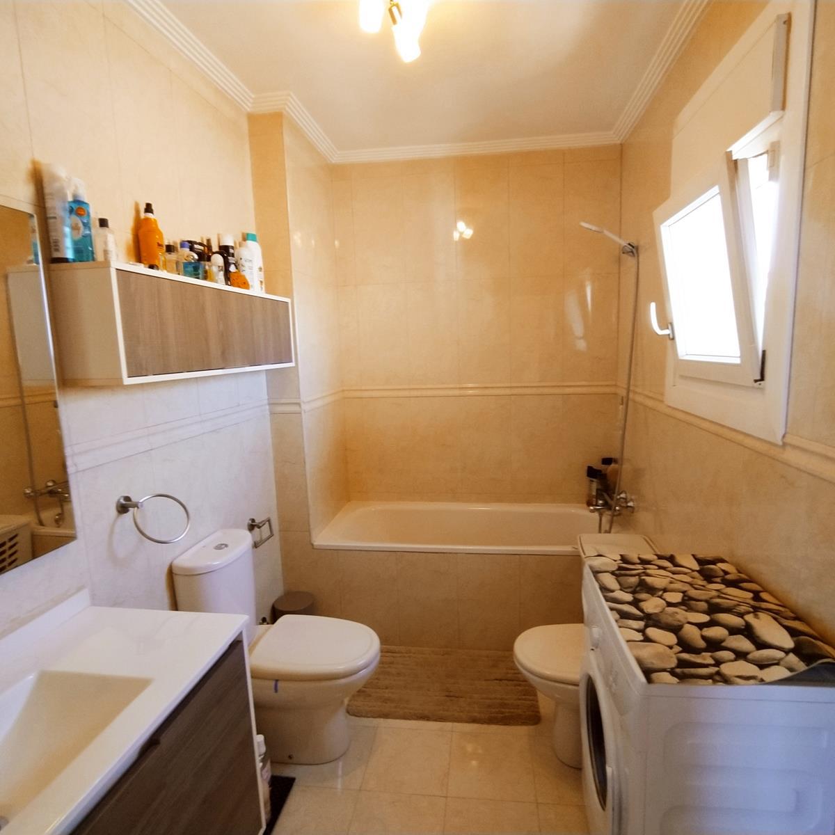 Imagen 25 Casa Adosada en venta en Rojales / En Ciudad Quesada, junto al campo de Golf.