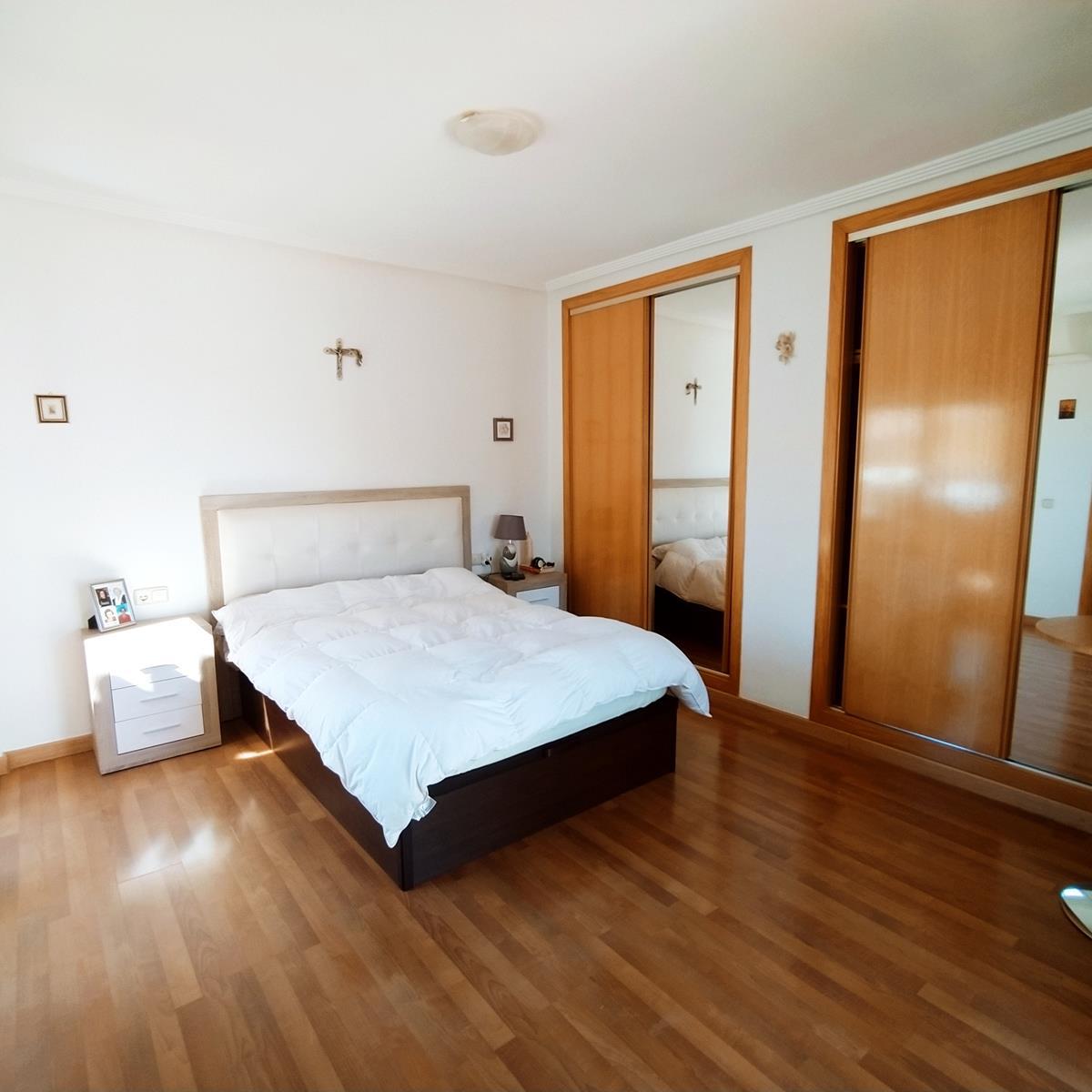 Imagen 24 Casa Adosada en venta en Rojales / En Ciudad Quesada, junto al campo de Golf.