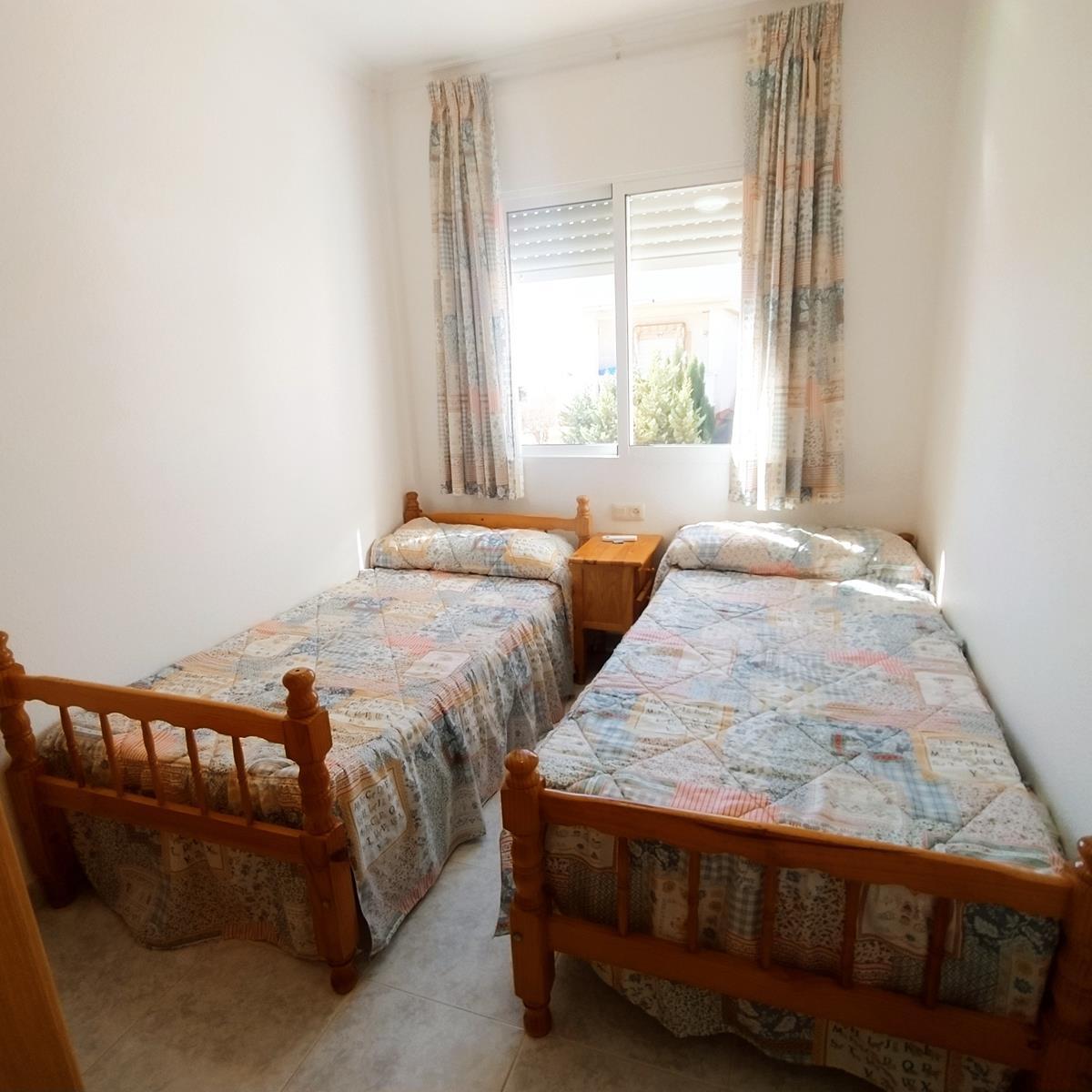 Imagen 27 Casa Adosada en venta en Torrevieja / A 5 minutos de la Playa de la Mata.