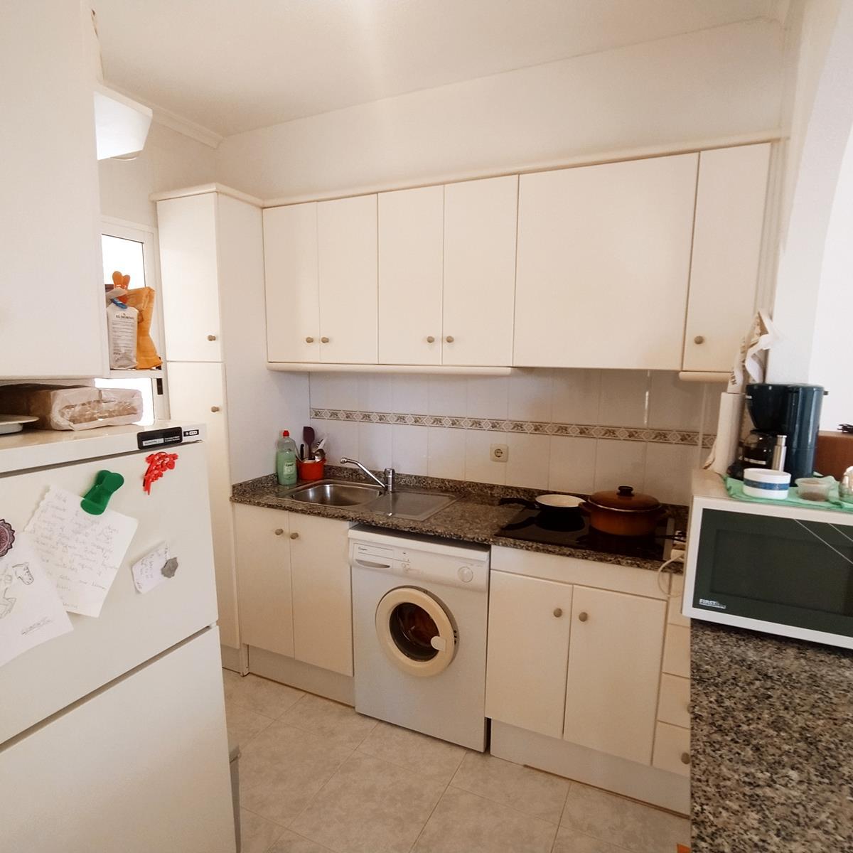 Imagen 17 Casa Adosada en venta en Torrevieja / A 5 minutos de la Playa de la Mata.