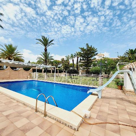 Imagen 79 Inmueble 286407 - Casa Aislada en venta en Orihuela / En cabo Roig-Orihuela, Junto al puerto deportivo.