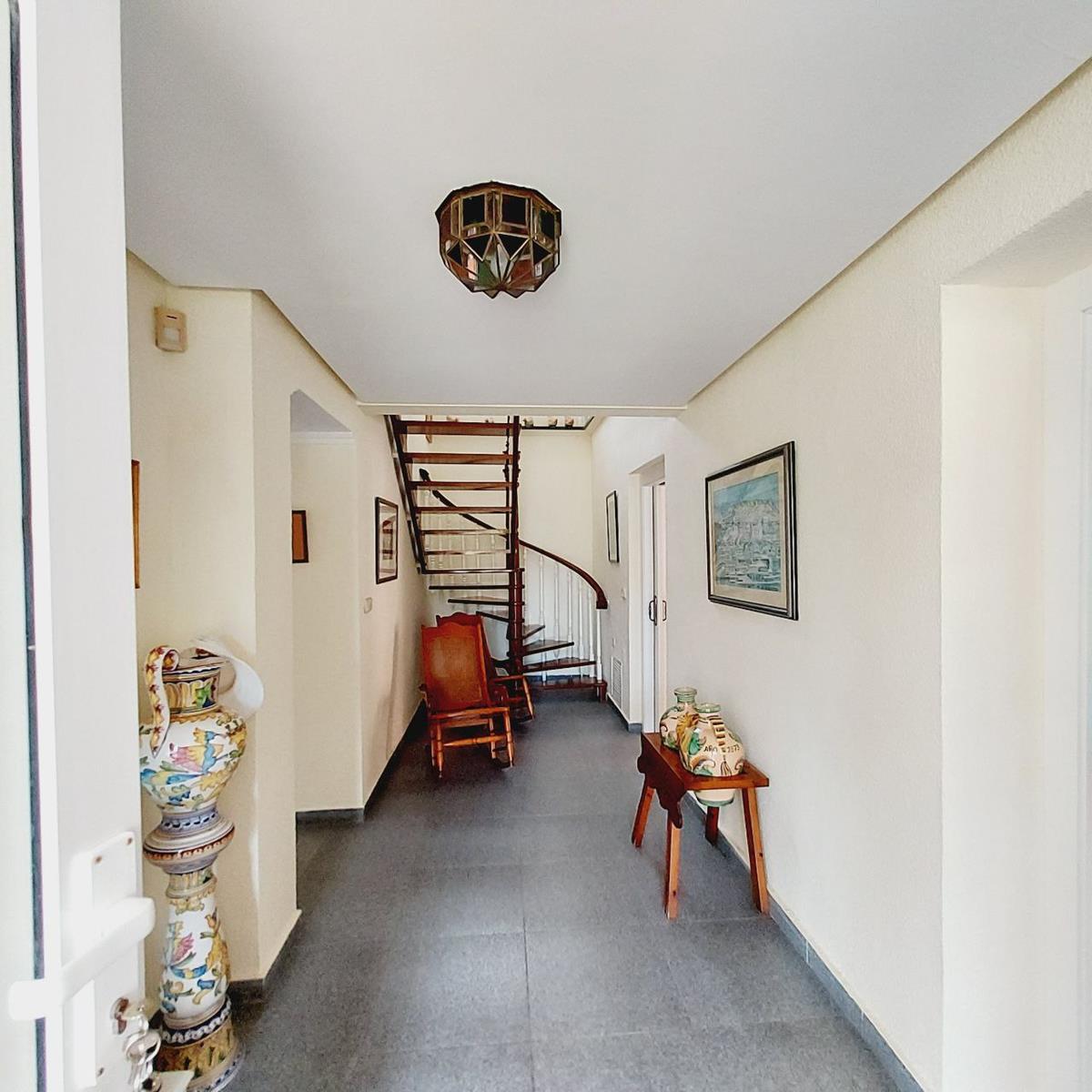 Imagen 26 Casa Aislada en venta en Orihuela / En cabo Roig-Orihuela, Junto al puerto deportivo.