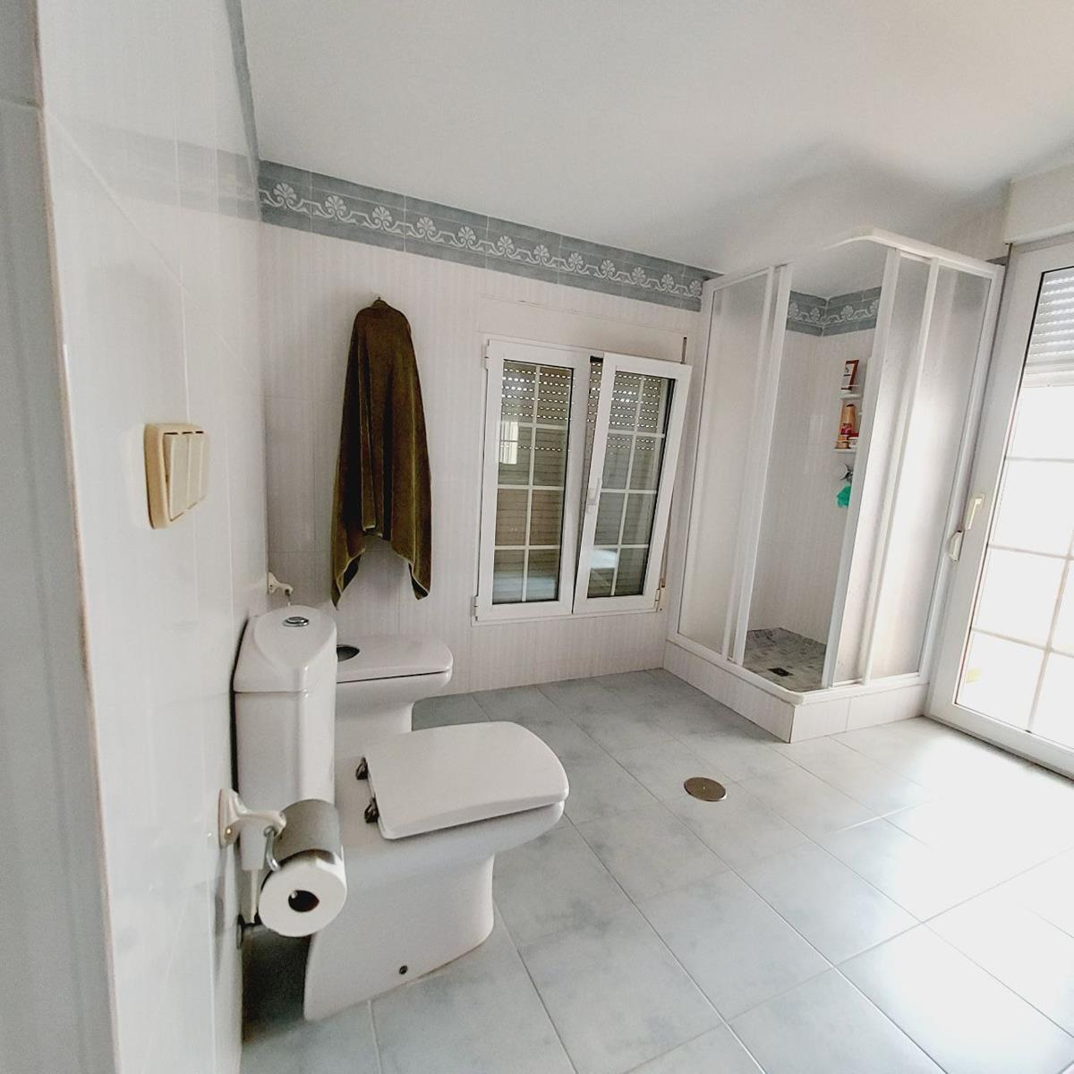 Imagen 78 Casa Aislada en venta en Orihuela / En cabo Roig-Orihuela, Junto al puerto deportivo.