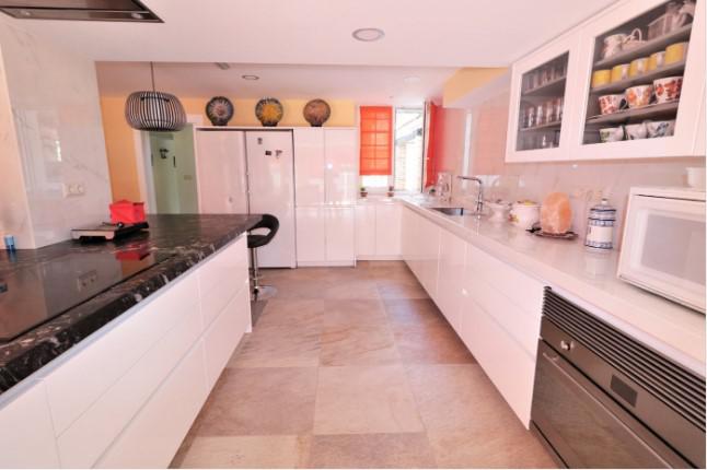 Imagen 33 Casa Aislada en venta en Orihuela / En cabo Roig-Orihuela, Junto al puerto deportivo.