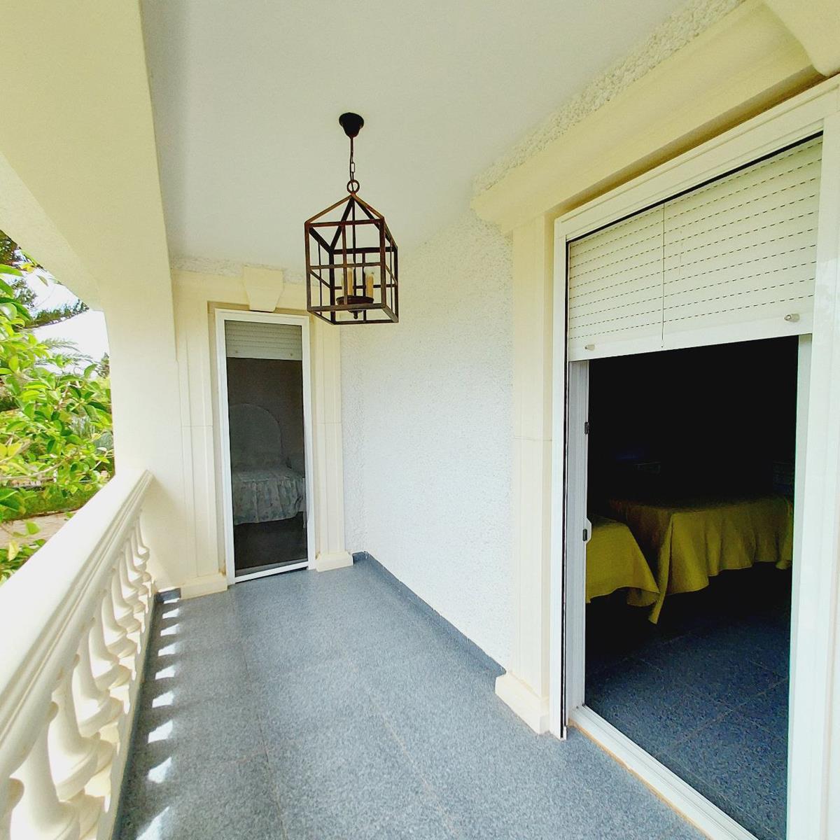 Imagen 72 Casa Aislada en venta en Orihuela / En cabo Roig-Orihuela, Junto al puerto deportivo.