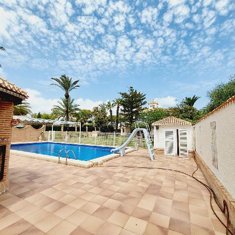 Imagen 81 Inmueble 286407 - Casa Aislada en venta en Orihuela / En cabo Roig-Orihuela, Junto al puerto deportivo.