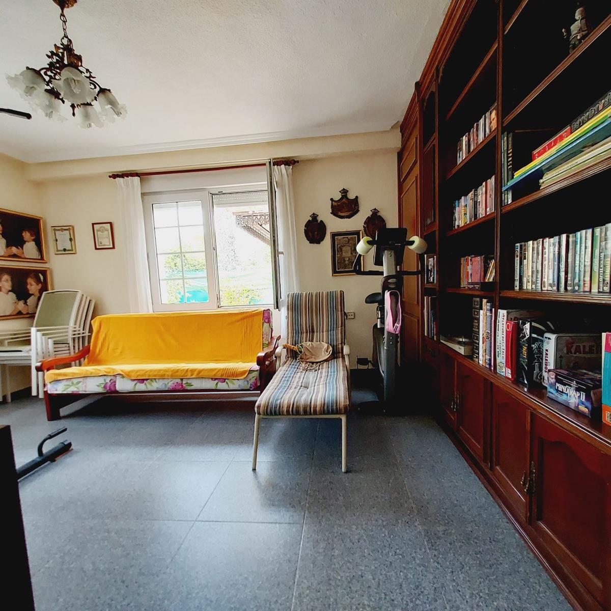 Imagen 28 Casa Aislada en venta en Orihuela / En cabo Roig-Orihuela, Junto al puerto deportivo.