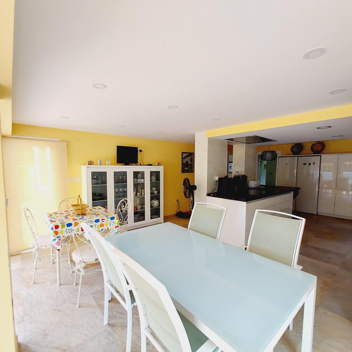 Imagen 40 Casa Aislada en venta en Orihuela / En cabo Roig-Orihuela, Junto al puerto deportivo.