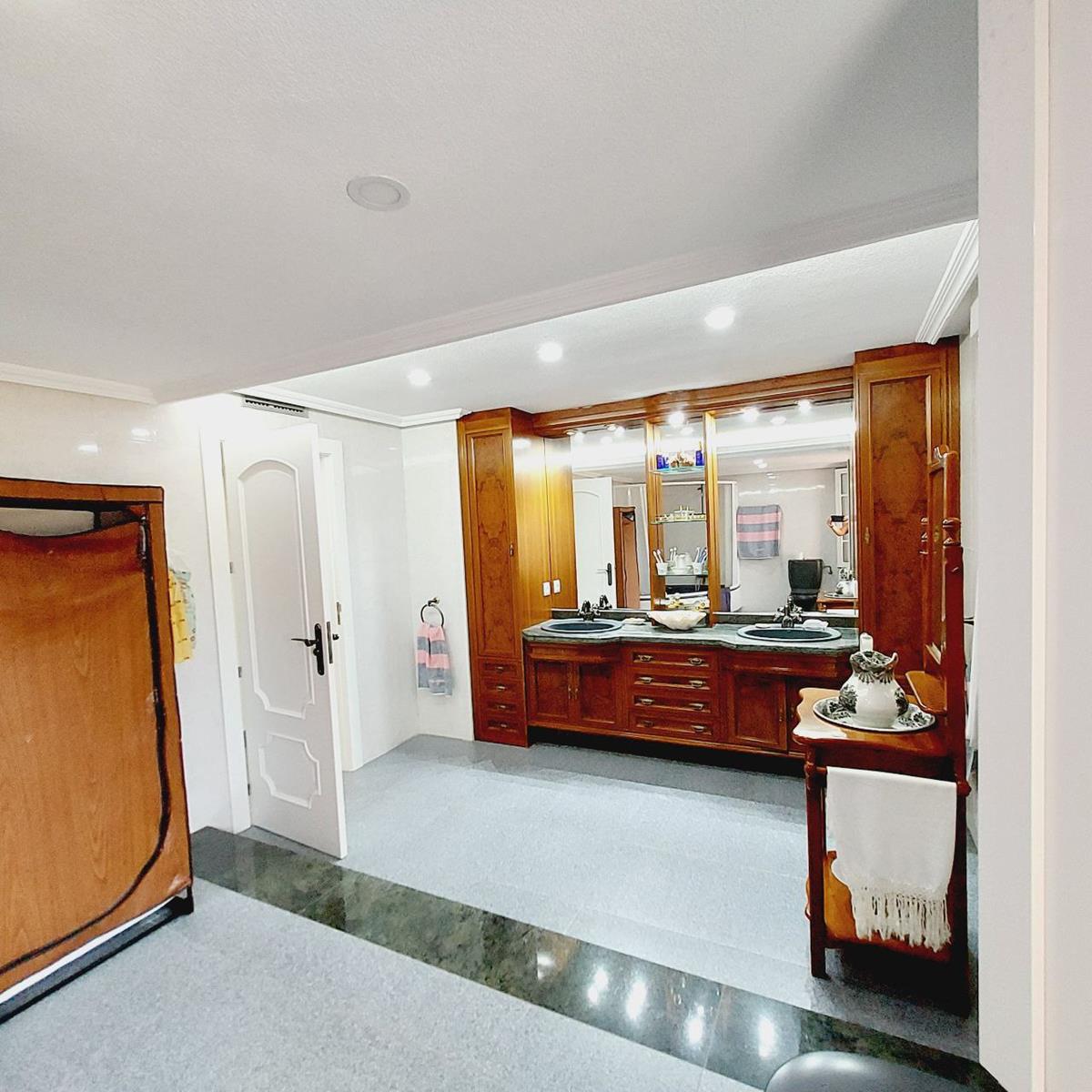 Imagen 69 Casa Aislada en venta en Orihuela / En cabo Roig-Orihuela, Junto al puerto deportivo.