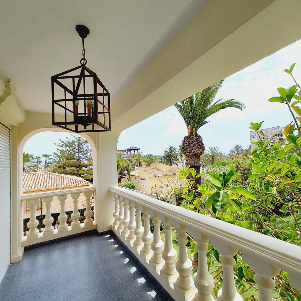 Imagen 84 Casa Aislada en venta en Orihuela / En cabo Roig-Orihuela, Junto al puerto deportivo.