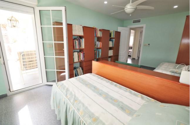 Imagen 59 Casa Aislada en venta en Orihuela / En cabo Roig-Orihuela, Junto al puerto deportivo.