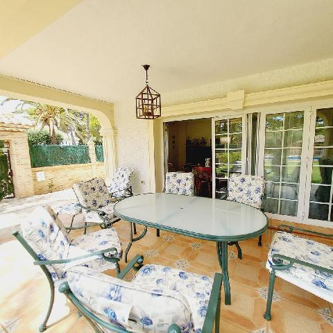 Imagen 11 Inmueble 286407 - Casa Aislada en venta en Orihuela / En cabo Roig-Orihuela, Junto al puerto deportivo.