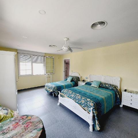 Imagen 62 Inmueble 286407 - Casa Aislada en venta en Orihuela / En cabo Roig-Orihuela, Junto al puerto deportivo.