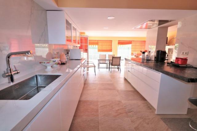 Imagen 31 Inmueble 286407 - Casa Aislada en venta en Orihuela / En cabo Roig-Orihuela, Junto al puerto deportivo.