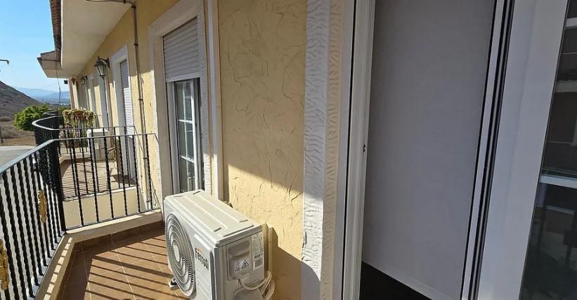 Imagen 17 Casa Pareada en venta en Cox / Cerca del Ayuntamiento, en la parte alta.