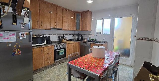 Imagen 12 Inmueble 288008 - Casa Pareada en venta en Cox / Cerca del Ayuntamiento, en la parte alta.