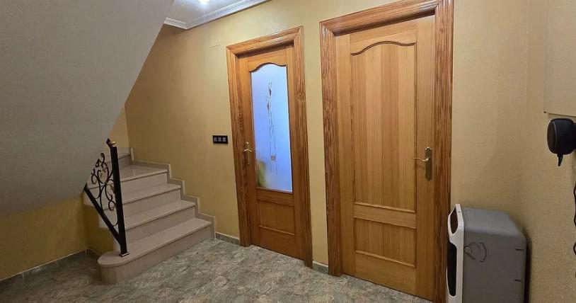 Imagen 9 Casa Pareada en venta en Cox / Cerca del Ayuntamiento, en la parte alta.