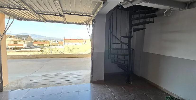 Imagen 30 Casa Pareada en venta en Cox / Cerca del Ayuntamiento, en la parte alta.