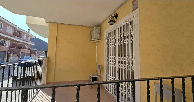 Imagen 2 Inmueble 288008 - Casa Pareada en venta en Cox / Cerca del Ayuntamiento, en la parte alta.