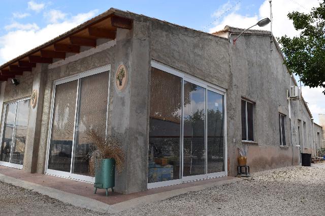 Imagen 1 Inmueble 282144 - Casa Aislada en venta en Elche/elx / Finca rústica con gran parcela cerca del club de tenis