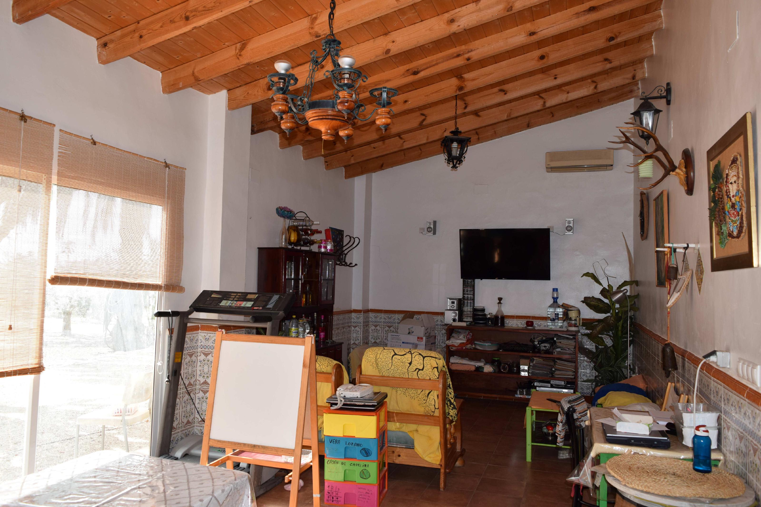 Imagen 32 Casa Aislada en venta en Elche/elx / Finca rústica con gran parcela cerca del club de tenis